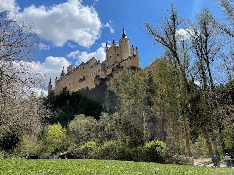 Quinta Mazagatos Segovia Villa La Lastrilla Luaran gambar